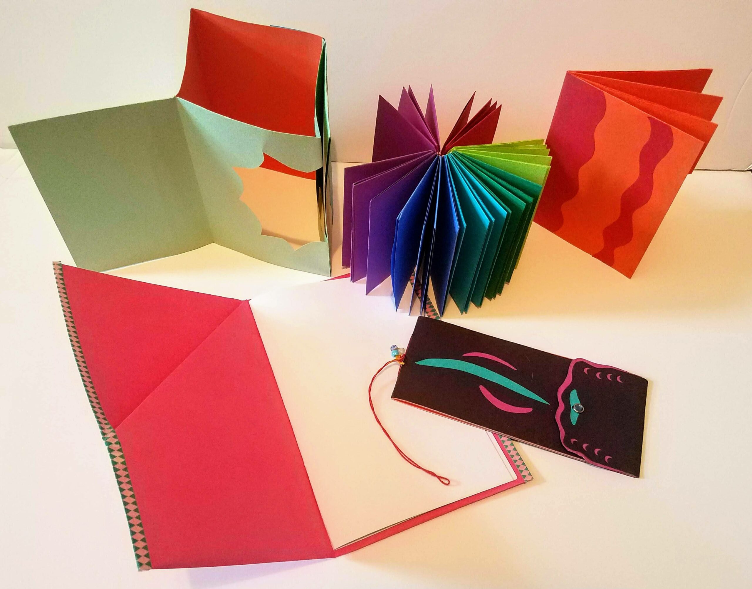How to Make a Graduated-Pages Book – Playful Bookbinding and Paper Works
